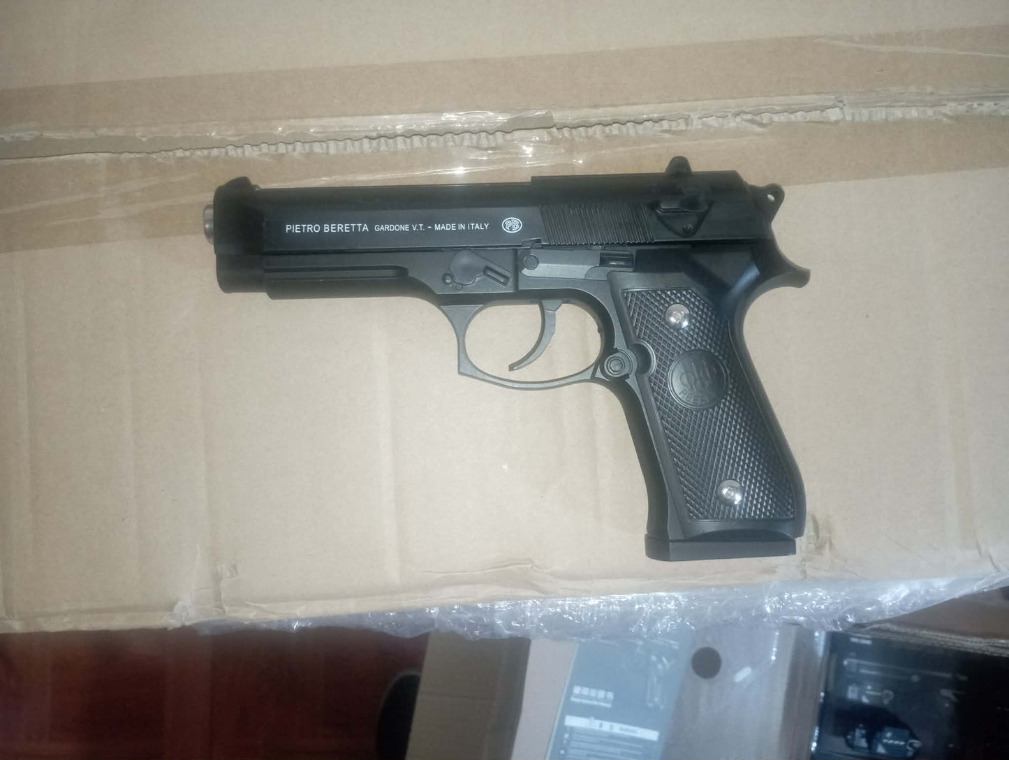 Juguete de Airsoft con resorte modelo PIETRO BERETTA